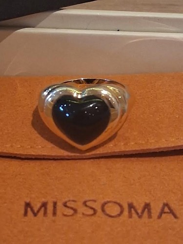 Missoma jelly heart ring - ring, black