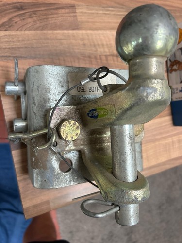 Standard adjustable tow hitch - standard,