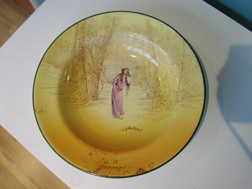 Royal doulton pottery - royal,