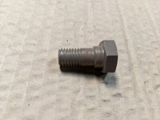 BANJO BOLT CAME IN WITH VALTRA PARTS  