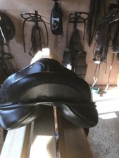 Black Country 17" GPD saddle black - was on stocky Arab so fairly narrow 7"