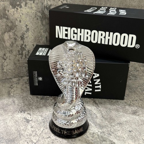 Neighborhood anti social - x,