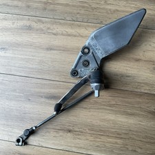 SUZUKI GSF600 LHS LEFT FOOTREST HANGER + GEAR LEVER LINKAGE GSF 600 BANDIT MK2