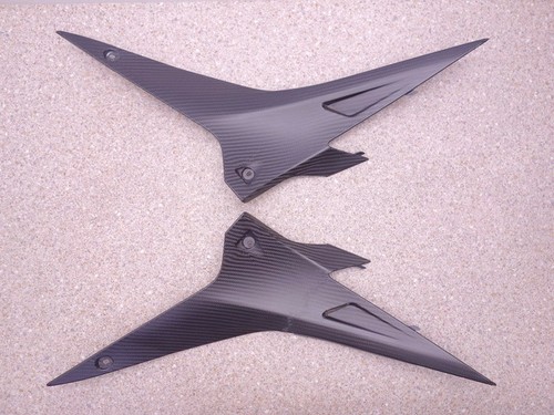 Carbon tank side fairing - side,