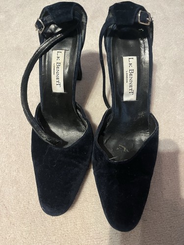 Vintage navy velvet shoes - vintage,