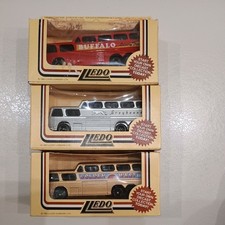 Vintage Lledo Days Gone Diecast Models - 3x Greyhound  coaches ALL BOXED