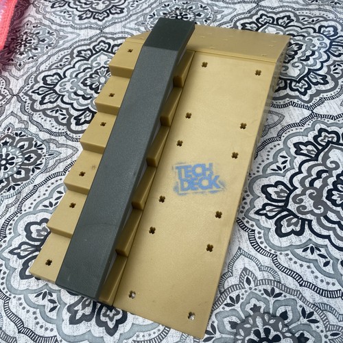 Tech deck finger skateboard - tech,