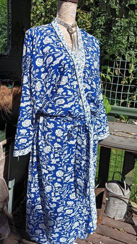 Mirasol blue white - mirasol, floral