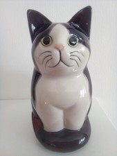 Quail Cat - Cecily. Beautiful ceramic cat 6"x3.5" /15cmx8cm. Can be money box.