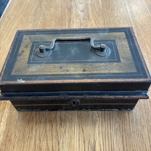 Vintage collectable cash box - collectable,