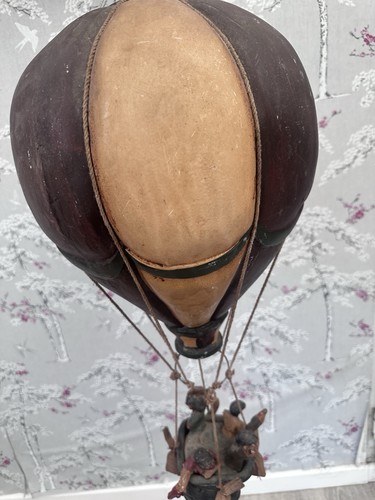 Hot air balloon hanging - balloon,