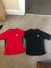 2x boys official merchandise MANCHESTER UNITED Man Utd tops shirts age 3-4 (4-5)