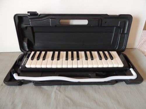 Vintage hohner melodica - hohner,