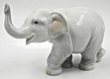 BEAUTIFUL LLADRO BABY LUCKY ELEPHANT ANIMAL FIGURE MODEL 8036 DISCONTINUED