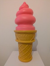 Giant Plastic Novelty Pink Ice Cream Cone Light Lamp. Fun Quirky Advertising 
