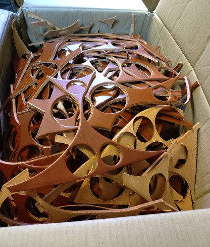 17kg box leather scraps - leather, /
