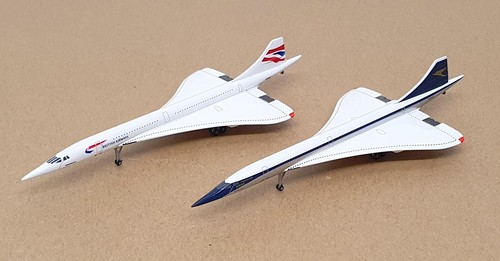 Corgi gemini jets 400 - gemini, scale