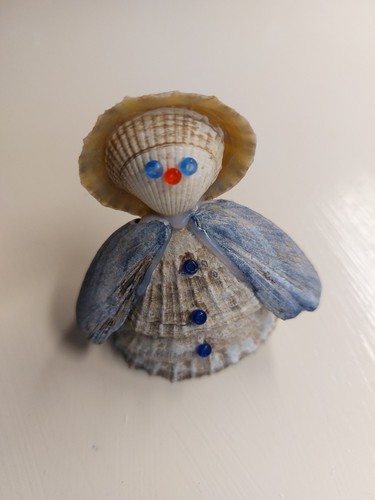 Handmade seashell ornament - ,