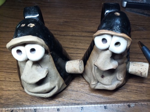 Stoneware salt pepper - salt, shakers