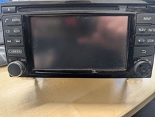 10-19 NISSAN JUKE RADIO/CD PLAYER/SAT NAV HEAD UNIT Q25915BV80A+SD card