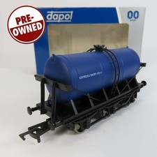 OO Gauge Dapol 4F-031-009 6 Wheel Express Dairy Milk Tanker Wagon