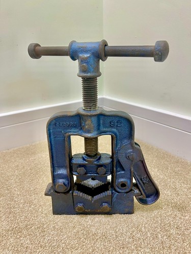 Record hinged 50mm pipe - record,