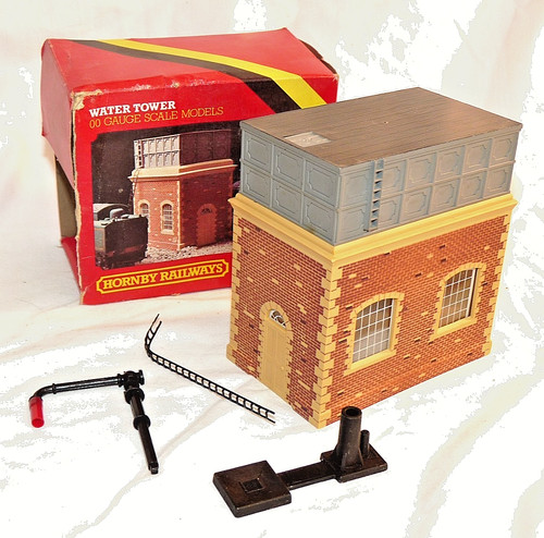 Hornby r505 water tower oo - water,