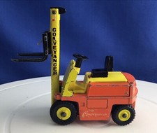 DINKY 404 CONVEYOR FORK LIFT