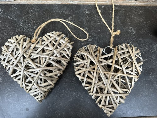 Hanging wicker hearts - hanging,