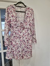 Zara white/purple floral print knee lenght dress size L