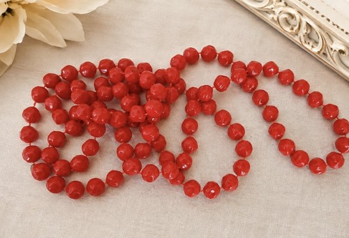 Vintage red irregular - 22",