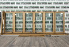 WOODEN BIFOLD DOORS OAK