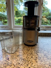 Omega VSJ843 Low Speed Vertical Juicer Colour Silver Used But Good Condition