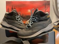 Woman’s Hi-Tec ALTITUDE