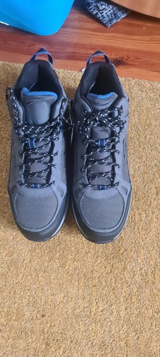 Brand new skechers - new,