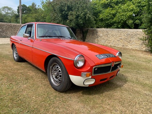 Mgb factory 1976 front - v8,