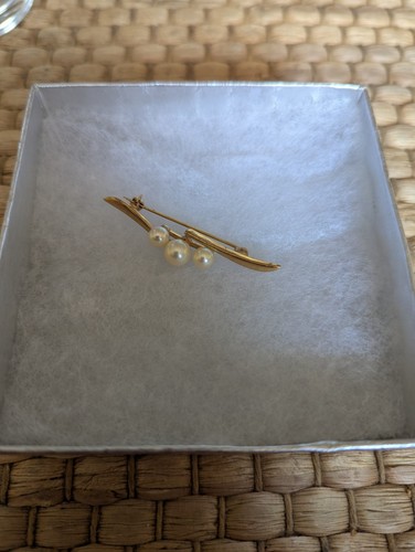 Stunning mikimoto akoya five - stunning,