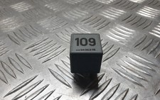 VW TOUAREG 7LA, 7L6, 7L7 RELAY
