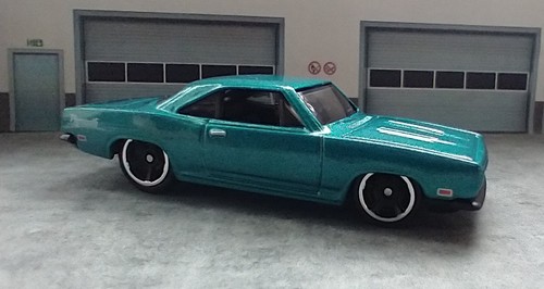 New hot wheels plymouth - hot, '68