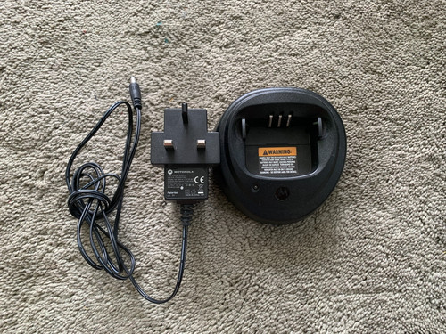 Motorola radio charger - charger,