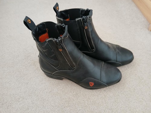 Black size schockemohle - black,