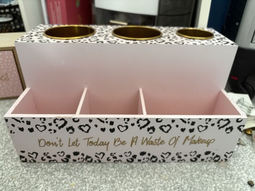 Desk organisers - x,