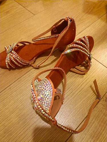 Brown rhinestone latin - brown,