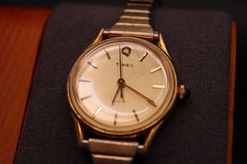 Mens vintage timex watch t - watch,