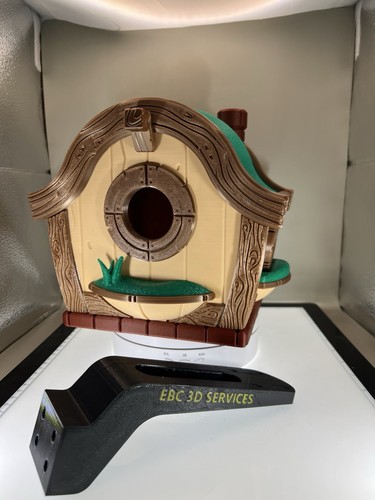 Bird house hobbit - bird,
