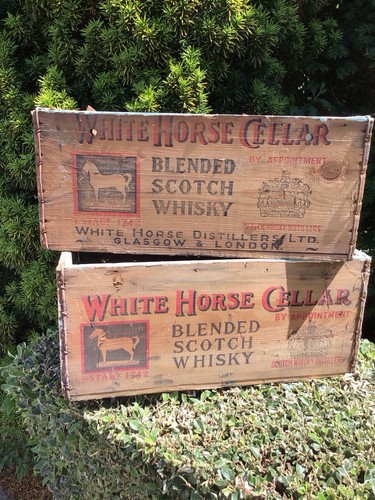 Vintage white horse - 2,