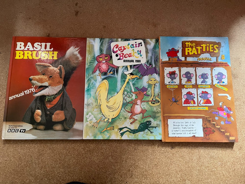 Annuals ratties captain - x, ratties,