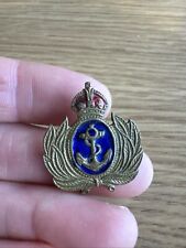 ROYAL NAVY BRASS AND ENAMEL SWEETHEART BROOCH LAPEL BADGE KINGS CROWN