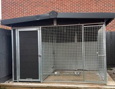 THERMAL KENNEL AND RUN FROM BENCHMARK KENNELS. 10 X 6ft.5 STUNNING MODERN UNIT!!