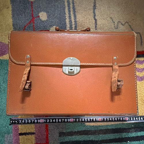 Vintage brown hard leather - hard,